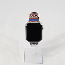 Load image into Gallery viewer, Apple Watch (Series 8) 45mm Silver Unlocked 32GB