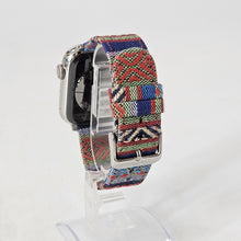 Load image into Gallery viewer, Apple Watch (Series 8) 45mm Silver Unlocked 32GB