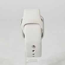 Load image into Gallery viewer, Apple Watch (Series 5) 40mm Silver WiFi 32GB