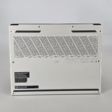 Load image into Gallery viewer, MSI Stealth 14 Studio 14 White 2.4 GHz Intel Core i7 13th Gen. 32GB RAM 1TB Solid State Drive NVIDIA GeForce RTX 4060 8 GB