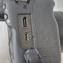 Load image into Gallery viewer, Canon EOS R100 24.1MP Black