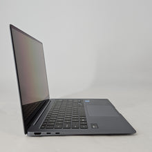Load image into Gallery viewer, Samsung Galaxy Book4 Pro 14 Gray 3.8 GHz Intel Core Ultra 7 16GB RAM 512GB Solid State Drive