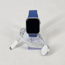 Load image into Gallery viewer, Apple Watch (SE) 2nd Gen. 40mm Silver WiFi 32GB