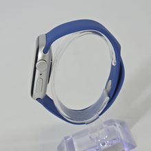 Load image into Gallery viewer, Apple Watch (SE) 2nd Gen. 40mm Silver WiFi 32GB