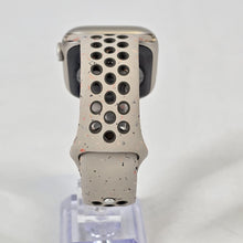 Load image into Gallery viewer, Apple Watch (Series 9) 45mm Gold Unlocked 64GB