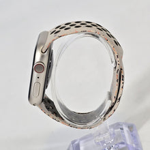 Load image into Gallery viewer, Apple Watch (Series 9) 45mm Gold Unlocked 64GB