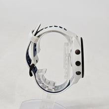 Load image into Gallery viewer, Garmin Forerunner 265 46mm White GPS