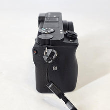 Load image into Gallery viewer, Sony Alpha 6400 24.2MP Black