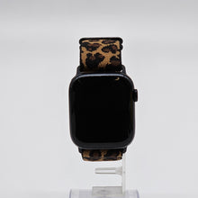 Load image into Gallery viewer, Apple Watch (Series 9) 45mm Midnight Unlocked 64GB