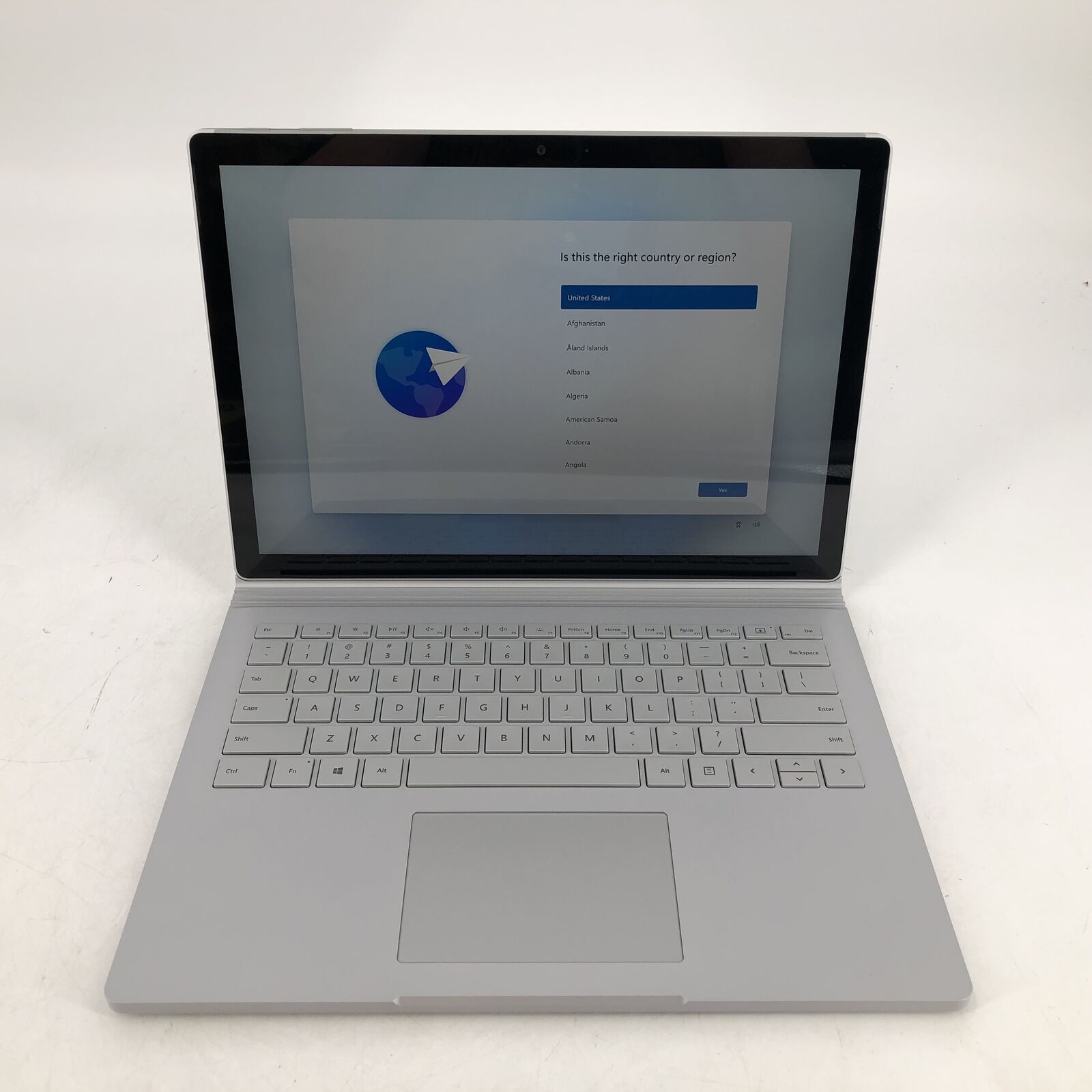 Surface Book 2 13.5 256GB Silver – ItsWorthMore