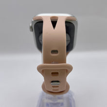 Load image into Gallery viewer, Apple Watch (Series 8) 45mm Silver WiFi 32GB