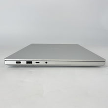 Load image into Gallery viewer, Razer Blade 14 2023 White 4.0 GHz AMD Ryzen 9 7940HS 32GB RAM 1TB Solid State Drive NVIDIA GeForce RTX 4070 8 GB
