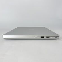 Load image into Gallery viewer, Razer Blade 14 2023 White 4.0 GHz AMD Ryzen 9 7940HS 32GB RAM 1TB Solid State Drive NVIDIA GeForce RTX 4070 8 GB