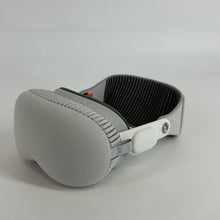 Load image into Gallery viewer, Apple Vision Pro 256GB