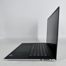 Load image into Gallery viewer, Dell XPS 15 9520 Silver 2.5 GHz Intel Core i9 12th Gen. 16GB RAM 1TB Solid State Drive NVIDIA GeForce RTX 3050 Ti 4 GB