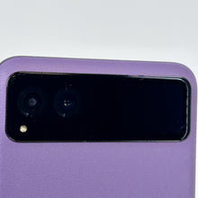 Load image into Gallery viewer, Motorola Razr (2023) 8GB RAM 128GB Purple (GSM Unlocked)