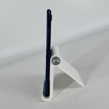 Load image into Gallery viewer, Motorola Razr (2025) 256GB Blue (Spectrum)