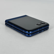 Load image into Gallery viewer, Motorola Razr (2025) 256GB Blue (Spectrum)