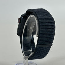 Load image into Gallery viewer, Apple Watch (SE) 2nd Gen. 40mm Black Unlocked 32GB