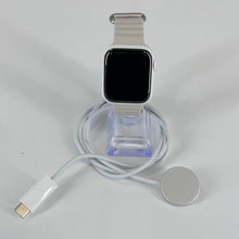 Load image into Gallery viewer, Apple Watch (Series 5) 40mm White Unlocked 32GB
