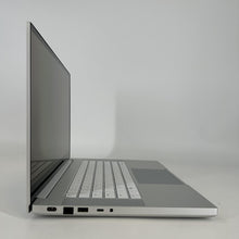 Load image into Gallery viewer, Razer Blade 15 Base 2020 Silver 2.6 GHz Intel Core i7 10th Gen. 16GB RAM 512GB Solid State Drive NVIDIA GeForce RTX 2070 8 GB