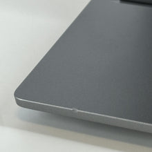 Load image into Gallery viewer, Latitude 5550 15.6 Silver 1.3 GHz Intel Core Ultra 5 16GB RAM 512GB Solid State Drive