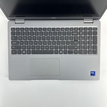 Load image into Gallery viewer, Latitude 5550 15.6 Silver 1.3 GHz Intel Core Ultra 5 16GB RAM 512GB Solid State Drive