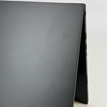 Load image into Gallery viewer, Razer Blade 15 Advanced 2021 Black 2.3 GHz Intel Core i7 11th Gen. 16GB RAM 1TB Solid State Drive NVIDIA GeForce RTX 3070 8 GB