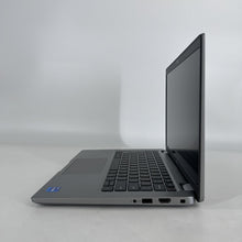 Load image into Gallery viewer, Latitude 5440 14 Gray 1.7 GHz Intel Core i7 13th Gen. 16GB RAM 512GB Solid State Drive