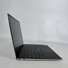 Load image into Gallery viewer, XPS 13 9300 Silver 1.0 GHz Intel Core i5 10th Gen. 8GB RAM 256GB Solid State Drive