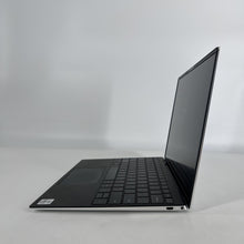 Load image into Gallery viewer, XPS 13 9300 Silver 1.0 GHz Intel Core i5 10th Gen. 8GB RAM 256GB Solid State Drive