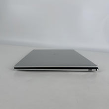 Load image into Gallery viewer, XPS 13 9300 Silver 1.0 GHz Intel Core i5 10th Gen. 8GB RAM 256GB Solid State Drive