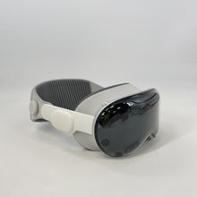 Load image into Gallery viewer, Apple Vision Pro 256GB