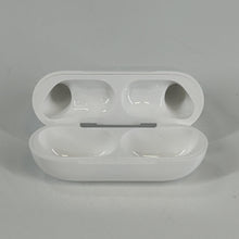 Load image into Gallery viewer, Apple AirPods Pro 3 USB-C White