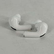Load image into Gallery viewer, Apple AirPods Pro 3 USB-C White