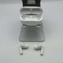 Load image into Gallery viewer, Apple AirPods Pro 3 USB-C White