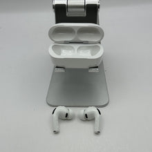 Load image into Gallery viewer, Apple AirPods Pro 3 USB-C White