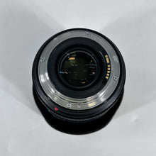 Load image into Gallery viewer, Canon EF 24-70mm Black