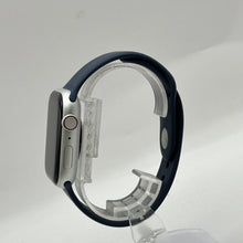 Load image into Gallery viewer, Apple Watch (SE) 2nd Gen. 44mm Silver Unlocked 32GB