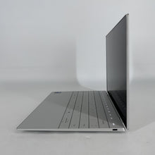 Load image into Gallery viewer, Dell XPS 13 9350 Silver 2.2 GHz Intel Core Ultra 7 Series 2 32GB RAM 1TB Solid State Drive