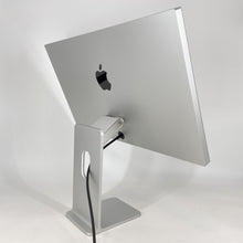 Load image into Gallery viewer, Apple Studio Display 27in 2022 Silver
