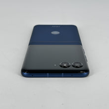 Load image into Gallery viewer, Motorola Razr (2025) 256GB Blue (Cricket)