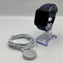 Load image into Gallery viewer, Apple Watch (Series 8) 41mm Space Black Unlocked 32GB