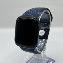 Load image into Gallery viewer, Apple Watch (Series 8) 41mm Space Black Unlocked 32GB