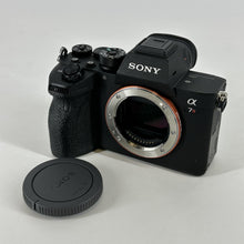 Load image into Gallery viewer, Sony Alpha 7R IV 61MP Black