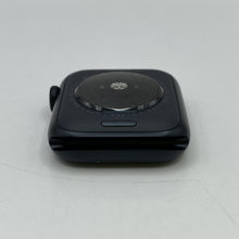 Load image into Gallery viewer, Apple Watch (SE) 2nd Gen. 40mm Black WiFi 32GB