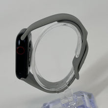 Load image into Gallery viewer, Apple Watch (Series 8) 41mm Space Black Unlocked 32GB