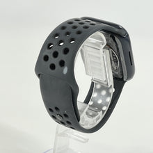Load image into Gallery viewer, Apple Watch (Series 7) 45mm Black Unlocked 32GB