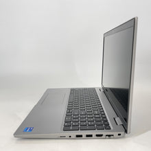 Load image into Gallery viewer, Dell Latitude 5520 15.6 Gray 3.0 GHz Intel Core i7 11th Gen. 32GB RAM 512GB Solid State Drive