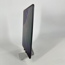 Load image into Gallery viewer, iPad Pro 13 (M5) 1TB Space Black (WiFi)